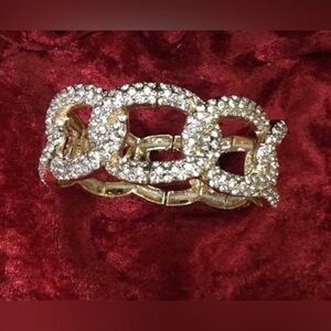 Women’s Vintage Pre-Owned Beautifully Gold-Tone Rhinestone Stretch Bracelet